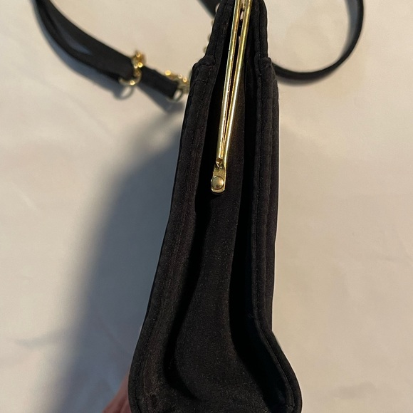 Vintage Liz Claiborne Clutch W Shoulder Strap Black Gold Accents Brushed Satin - Picture 4 of 10
